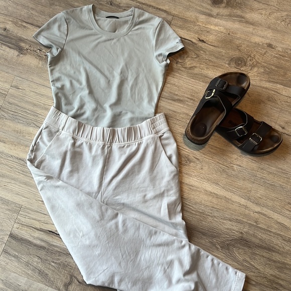 Babaton high waist pants - SZ M - Picture 5 of 5